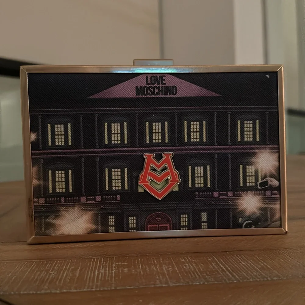 Love Moschino Clutch - Picture 2 of 3